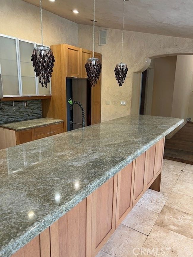 14720 Valerio St, House other with 5 bedrooms, 4 bathrooms and 2 parking in Van Nuys CA | Image 5