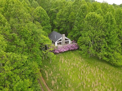 296 Willow Springs Rd, Ceres, VA, 24318-3407 | Card Image