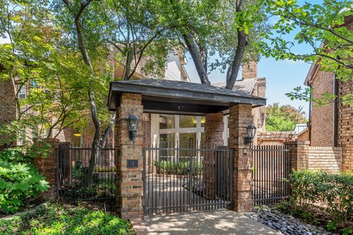 4 Braewick Ct, Dallas, TX, 75225-1802 | Card Image
