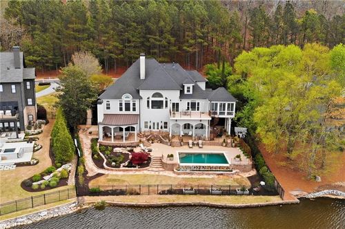 641 E Shore Dr, Canton, GA, 30114-6895 | Card Image