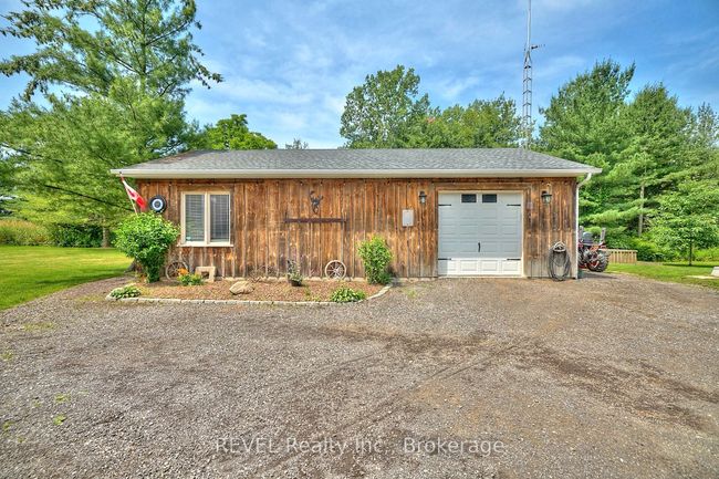 9695 Grassy Brook Rd, House other with 4 bedrooms, 3 bathrooms and 15 parking in Port Robinson ON | Image 45