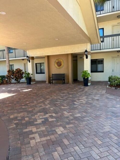 301-901 Seafarer Circle, Jupiter, FL, 33477 | Card Image