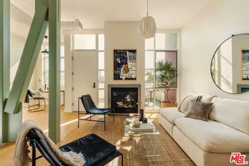 207-1912 Broadway, Santa Monica, CA, 90401-2311 | Card Image