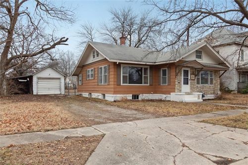 319 S Wilson Avenue, Chanute, KS, 66720 | Card Image