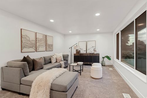 1104 E 5235 S, Murray, UT, 84117-6646 | Card Image
