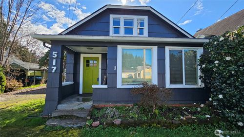 517 W Broadway Ave, Montesano, WA, 98563-3509 | Card Image