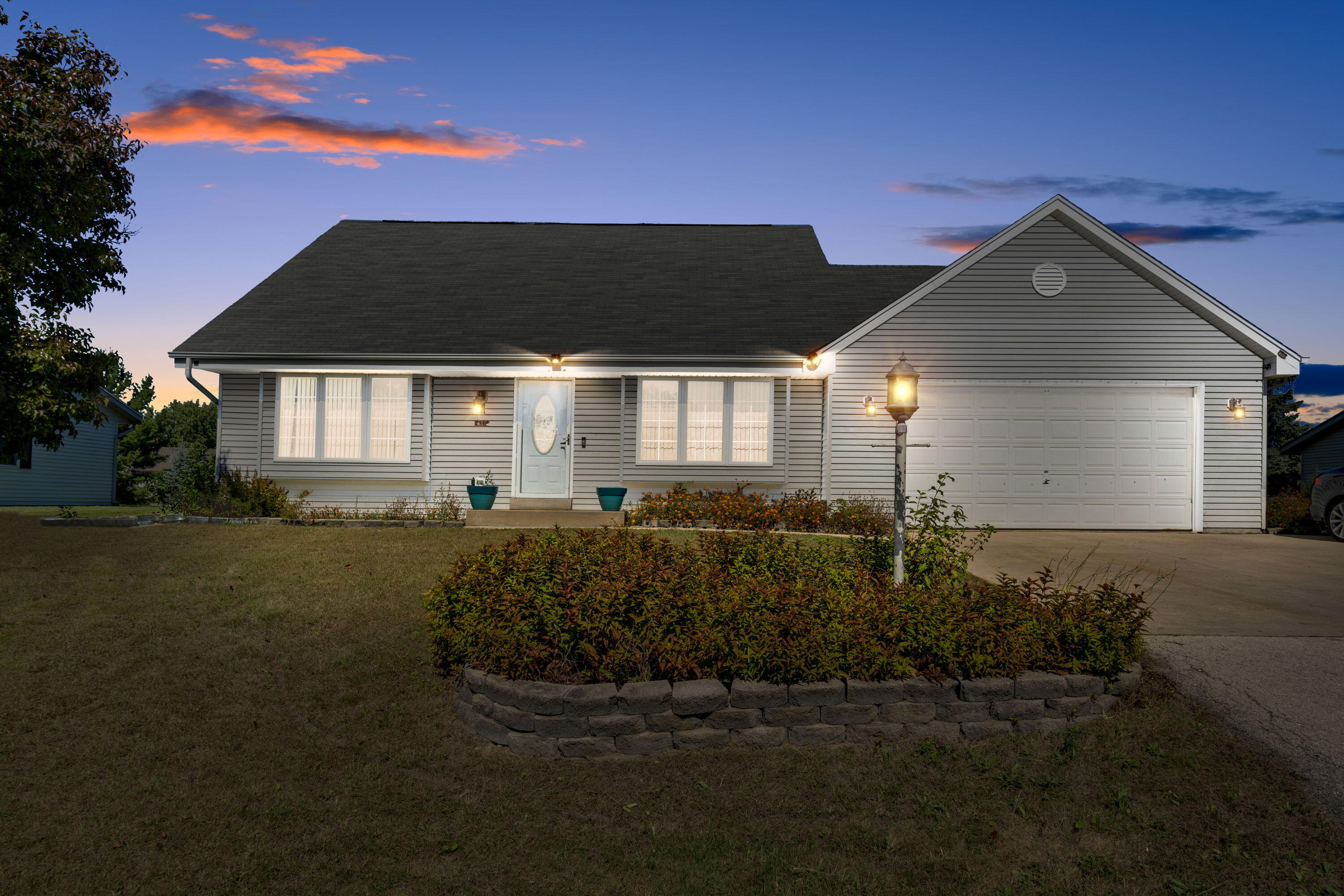 Antoinette Trl, Caledonia, WI 53402