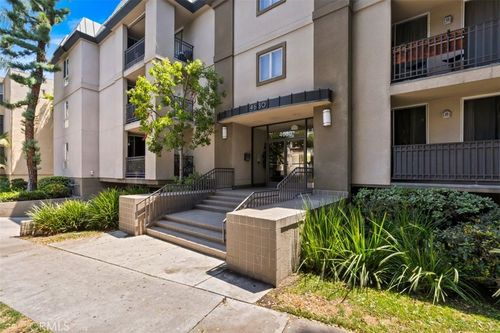 unit-205-4630 Willis Ave, Sherman Oaks, CA, 91403-2645 | Card Image