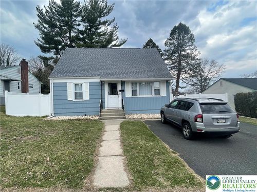 1242 S Jefferson St, Allentown, PA, 18103-3827 | Card Image