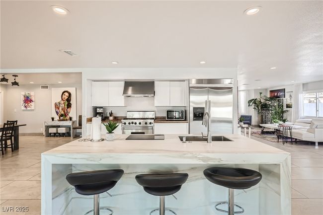 2890 Belcastro St, House other with 4 bedrooms, 5 bathrooms and null parking in Las Vegas NV | Image 8