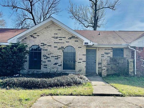 1207 Deesport St, Lake Charles, LA, 70601-8277 | Card Image