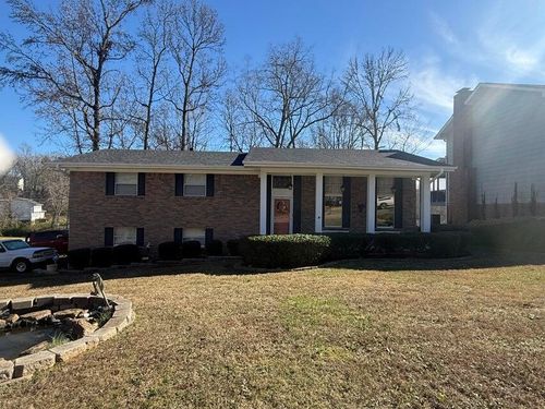 1634 Lakemont Dr, Hixson, TN, 37343-3424 | Card Image