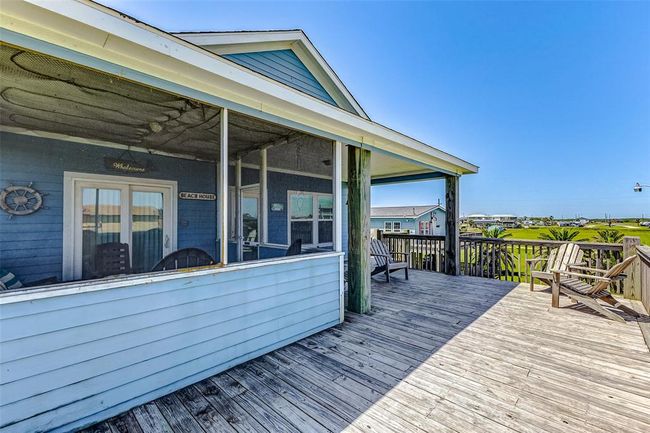 881 Buell, House other with 3 bedrooms, 2 bathrooms and null parking in Crystal Beach TX | Image 30