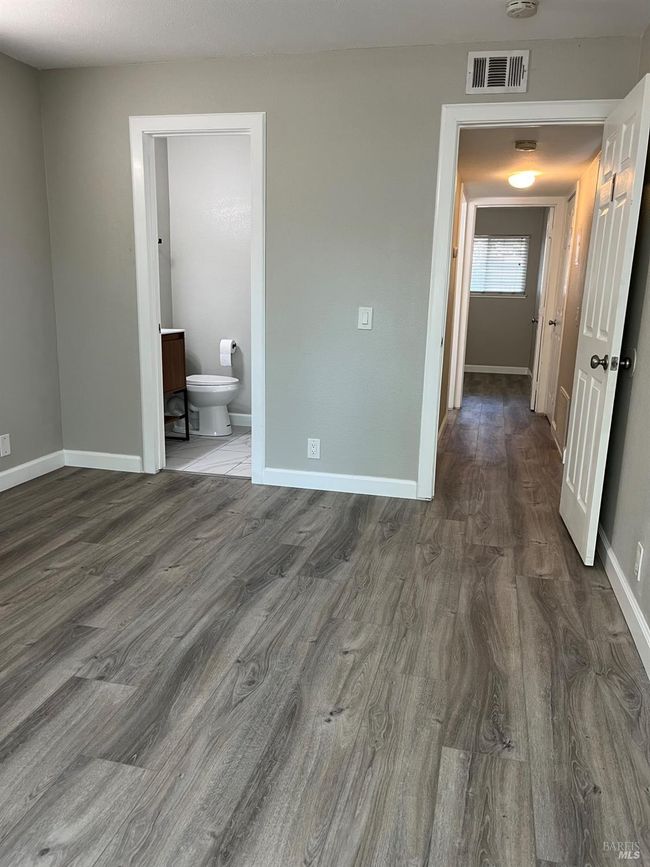 APT-19 - 2525 Walters Way, Condo with 2 bedrooms, 2 bathrooms and 1 parking in Concord CA | Image 14