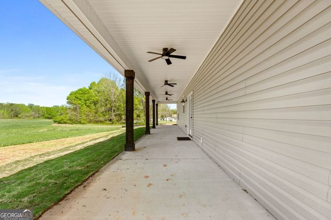 41 Allen Dr, House other with 3 bedrooms, 2 bathrooms and 2 parking in Molena GA | Image 7