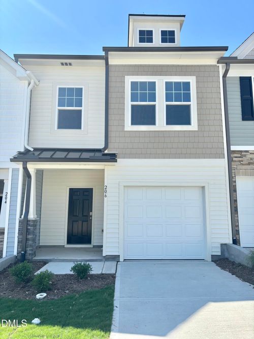 134-206 Franklin St, Franklinton, NC, 27525-1450 | Card Image