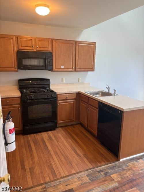 unit-6-6 Falkenstein Dr, Vernon, NJ, 07462-2515 | Card Image