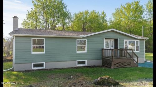 13 Bucklands Ln, Waymart, PA, 18472-6053 | Card Image