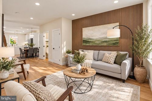 3921 Roland Ave, BALTIMORE, MD, 21211-2019 | Card Image