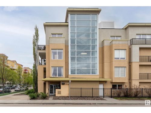 201-11203 103a Ave Nw, Edmonton, AB, T5K2E4 | Card Image