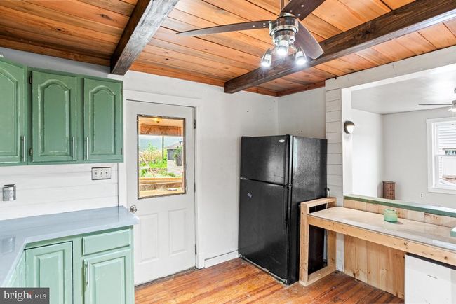 9054 William Penn Hwy, House other with 4 bedrooms, 2 bathrooms and null parking in MIFFLINTOWN PA | Image 16