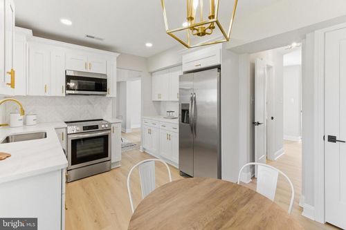 27 Gardenia Dr, MOUNT LAUREL, NJ, 08054-2573 | Card Image