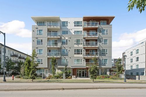 th1-13963 105 Blvd, Surrey, BC, V3T0M9 | Card Image