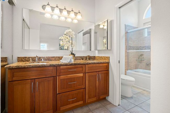 139 Justin Cir, House other with 3 bedrooms, 2 bathrooms and 2 parking in Alameda CA | Image 19