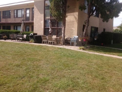 apt-4-26 King Arthur Ct, Northlake, IL, 60164-1333 | Card Image