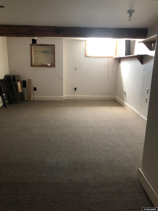 211 8 Th St, House other with 6 bedrooms, 3 bathrooms and null parking in Sinclair WY | Image 25