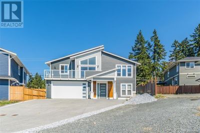 3954 Jingle Pot Rd, House other with 5 bedrooms, 4 bathrooms and 5 parking in Nanaimo BC | Image 1