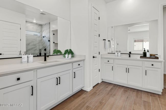 Owner's Bath - Virtually Staged | Image 9