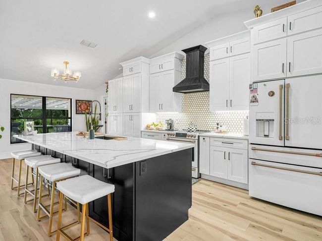 1850 S Lake Reedy Blvd, House other with 4 bedrooms, 2 bathrooms and null parking in Frostproof FL | Image 4