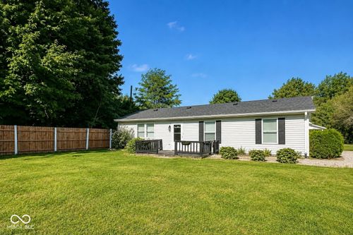 9605 N Michigan Rd, Fairland, IN, 46126-9525 | Card Image