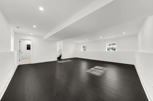 17830 Winnebago Dr, Grayslake, IL, 60030-2881 | Card Image