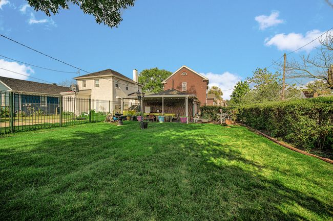 FROM YARD TO PATIO | Image 24