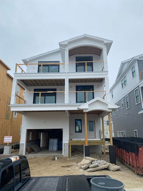422 E 21st Ave, North Wildwood, NJ, 08260-5324 | Card Image