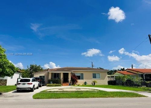 245 W 60th St, Hialeah, FL, 33012-2632 | Card Image