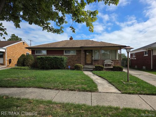 25624 Collingwood St, Roseville, MI, 48066-5716 | Card Image