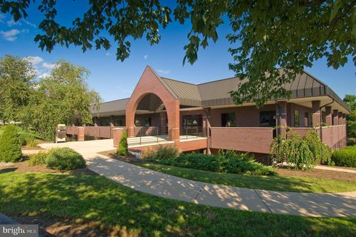 ste-212-805 Estelle Dr, LANCASTER, PA, 17601-2131 | Card Image