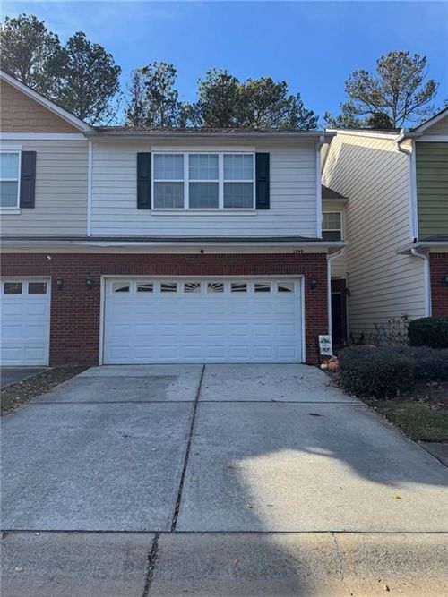 1090 Treymont Ln, Lawrenceville, GA, 30045-7814 | Card Image