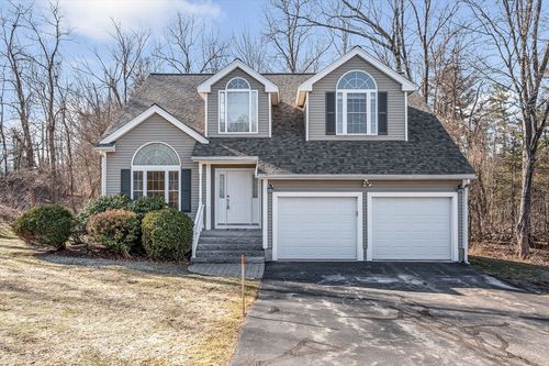 2-2 Prestwick Trl, Nashua, NH, 03062-2831 | Card Image