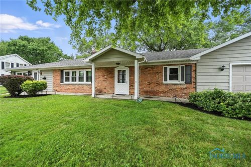 419 Glenwood Ave, Delta, OH, 43515-1001 | Card Image