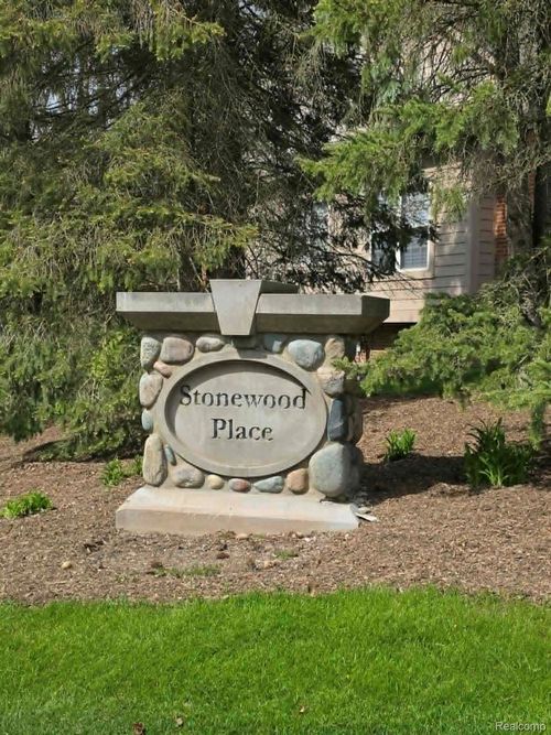 6931 Stonewood Place, Independence Charter Township, MI, 48346 | Card Image