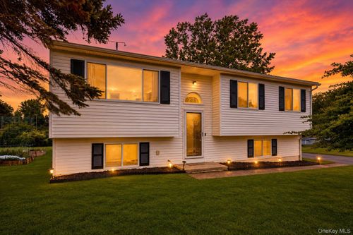 119 Blanche Ave, New Windsor, NY, 12553-6503 | Card Image