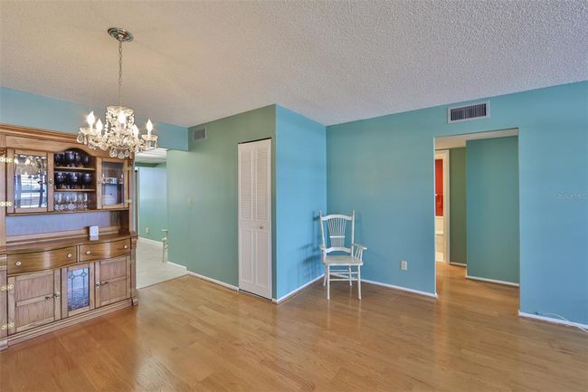 APT-324 - 4915 Bay St Ne, Condo with 2 bedrooms, 2 bathrooms and null parking in ST PETERSBURG FL | Image 11