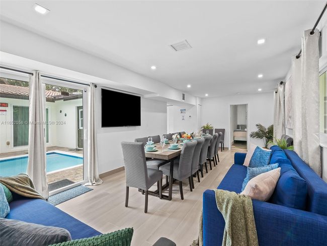 2320 Sw 36 Th Ave, House other with 6 bedrooms, 5 bathrooms and null parking in Fort Lauderdale FL | Image 8