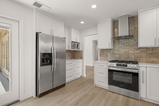 9127 Edwardson Ln, House other with 3 bedrooms, 2 bathrooms and 4 parking in Austin TX | Image 4