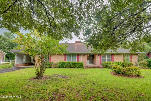5021 College Acres Dr, Wilmington, NC, 28403-1731 | Card Image