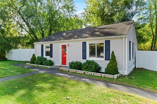 12 Hillcrest Rd, Tewksbury, MA, 01876-2836 | Card Image